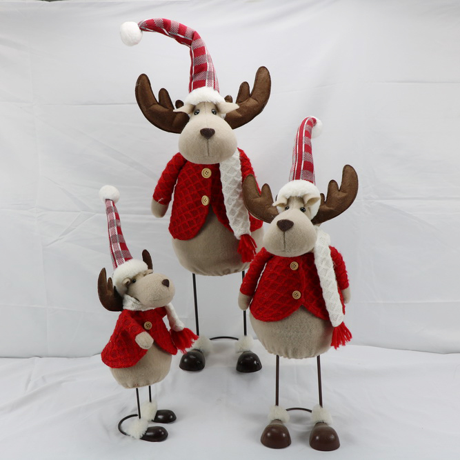 Deer with Metal Feet